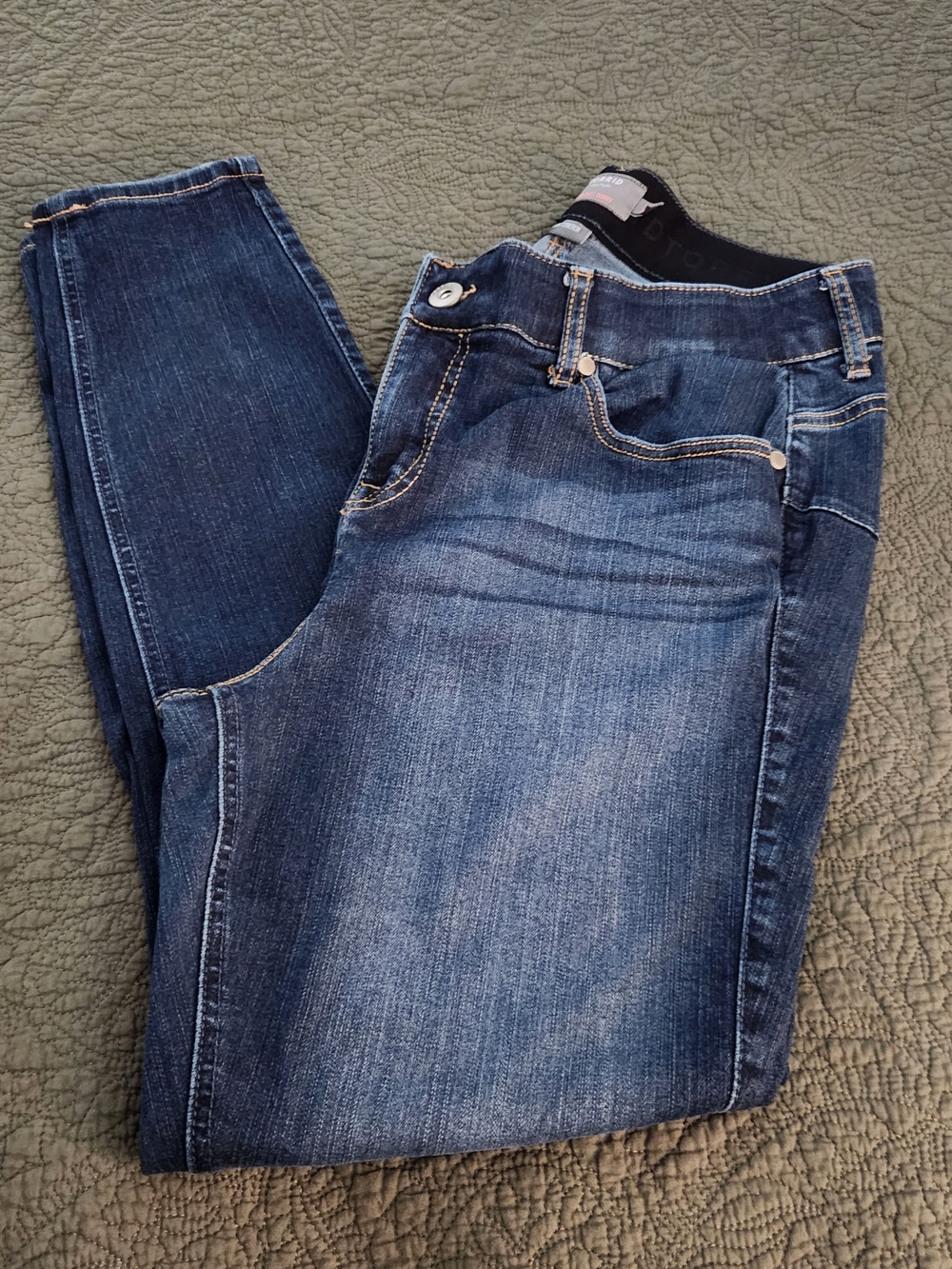 Torrid Bombshell Skinny Dark Blue Skinny Jeans 16R
